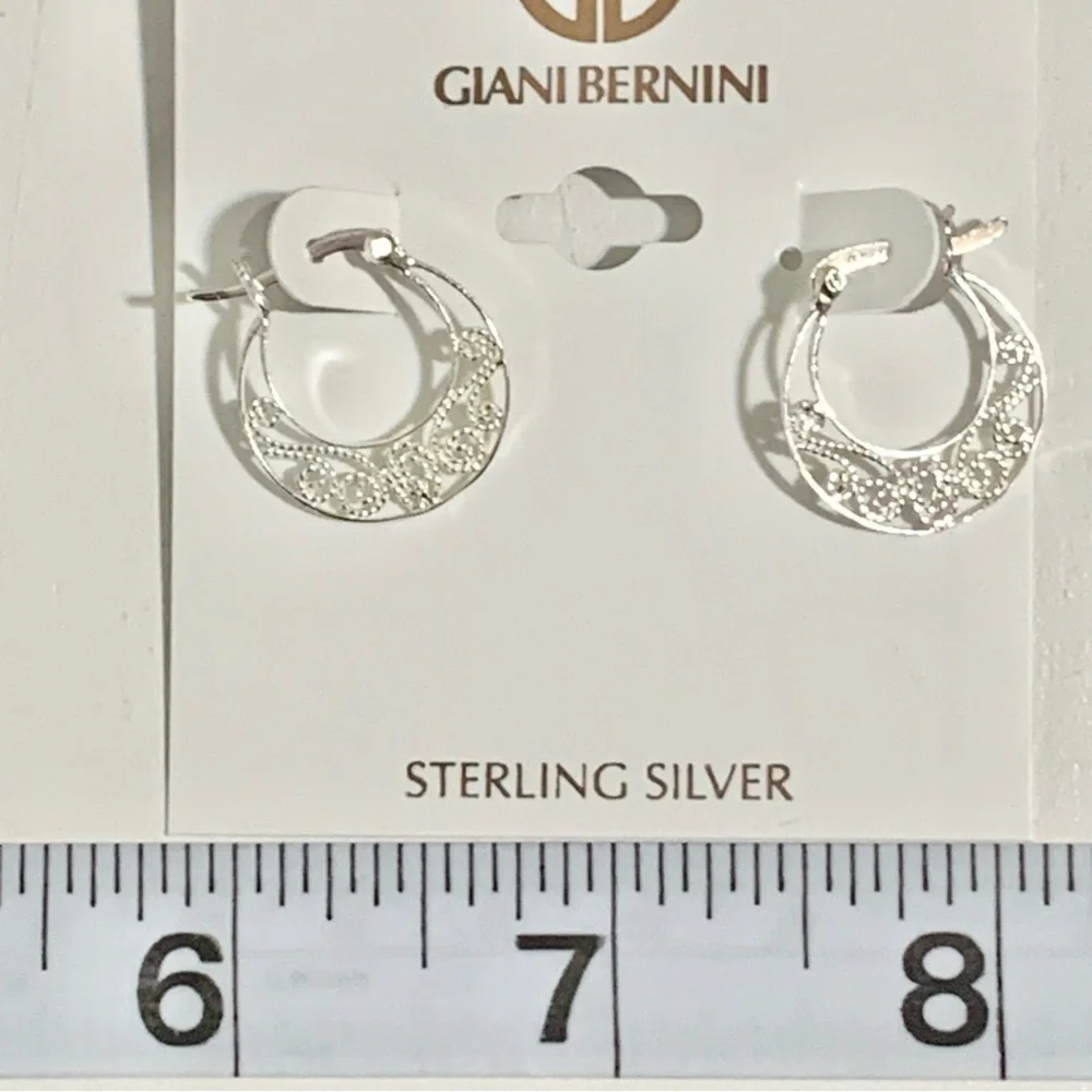 NWT open work filigree small hoop earrings